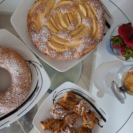 Bed and Breakfast Kristal 4*